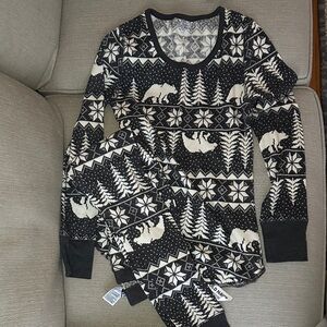 Old navy match the family polar bear waffle holiday pjs in xs